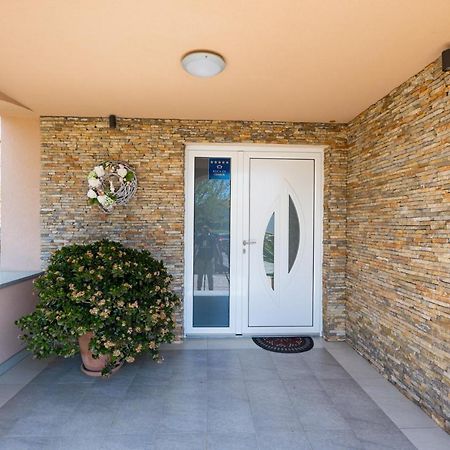 Villa Antonia Kornić Екстериор снимка